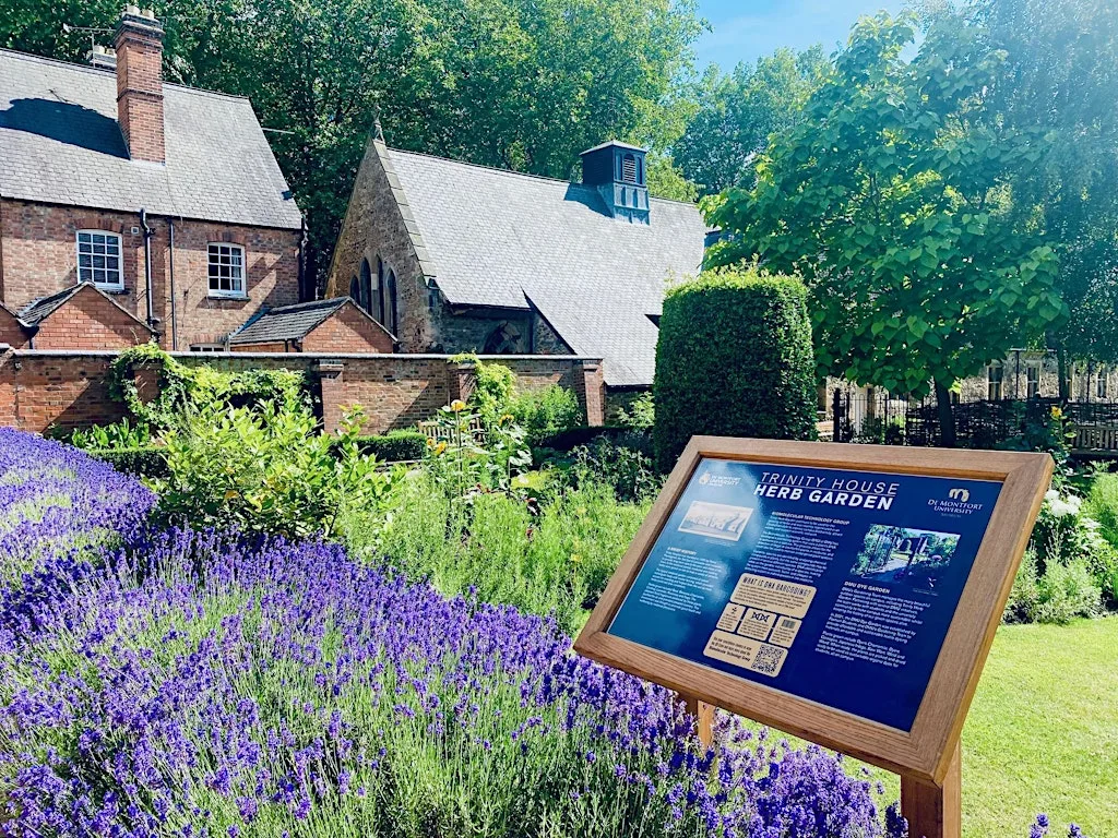 Summer Garden Read-In at Castle View
