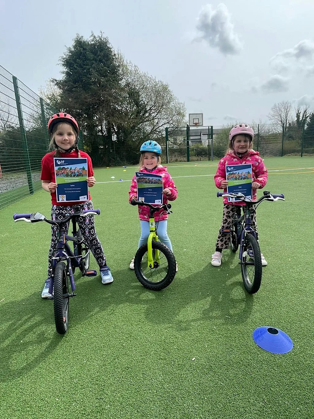 Cwrs dysgu i reidio / Learn to ride course at Ysgol Y Felin