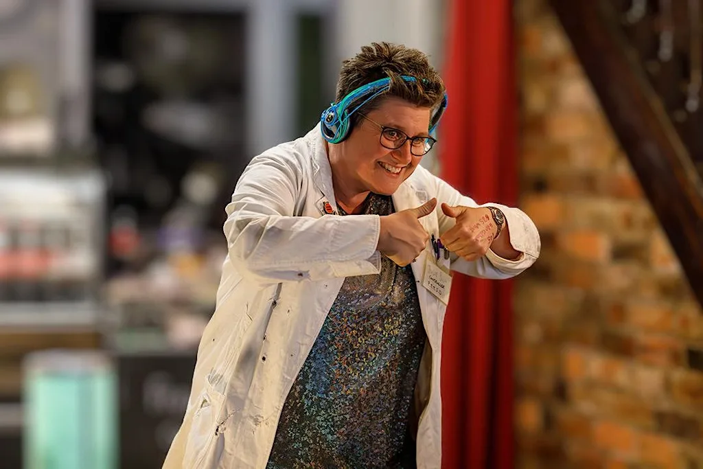 Judie Boom's "Look Busy", rise@Bluebird Bakery at Bluebird Bakery