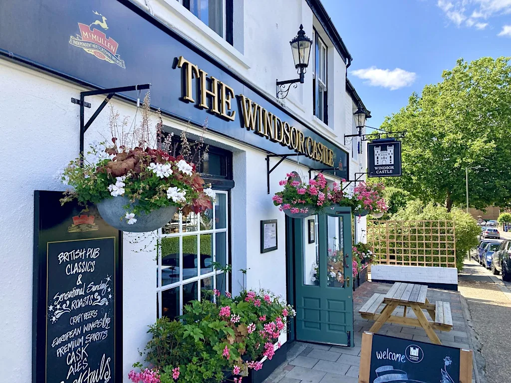 Summer Celebration at The Windsor Castle N2