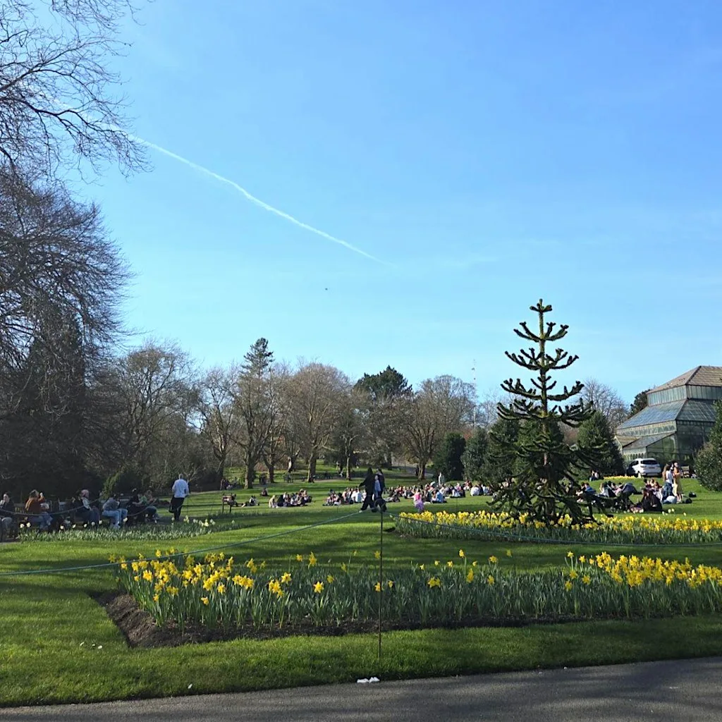 Glasgow Nature Walks for WOC: September 2026 at Glasgow Botanic Gardens