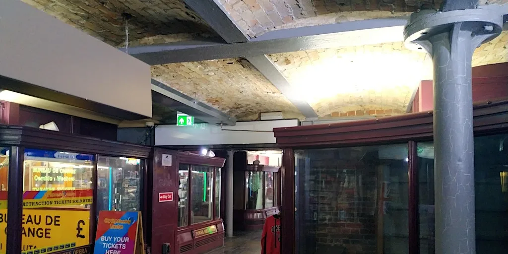 Walking Tour - Beneath London's Streets at Tower Hill Station