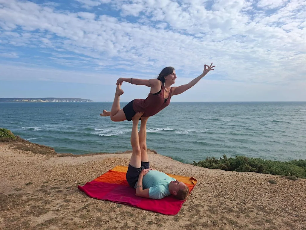 Acroyoga Beginner Course (4-weeks)