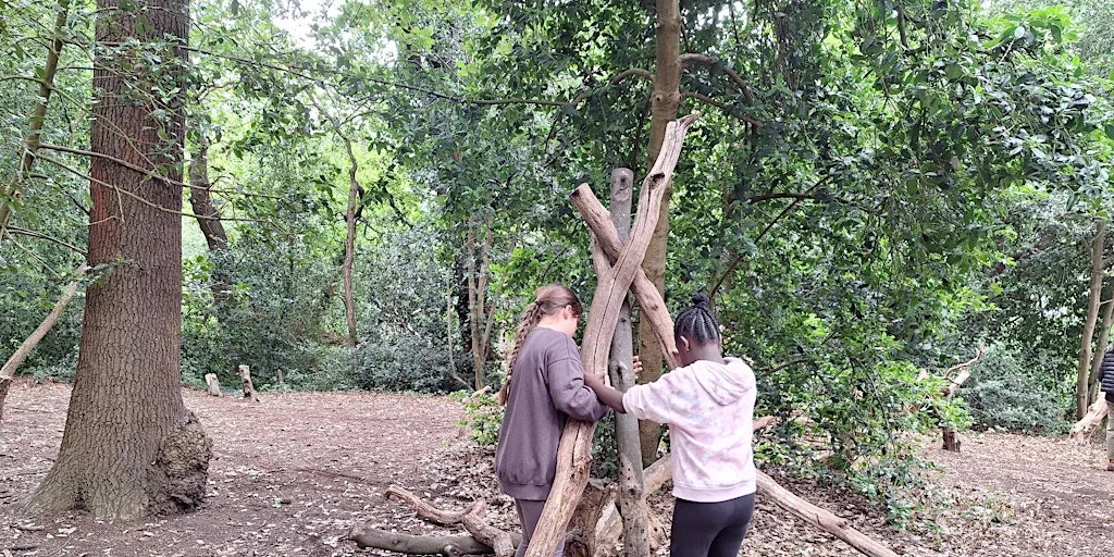 Urban Nature Club at Grosvenor Square: Survival Skills