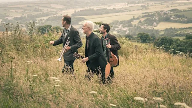 Three Cane Whale with very special guests Boss Morris and Jon Hamp at Roundhill Barn