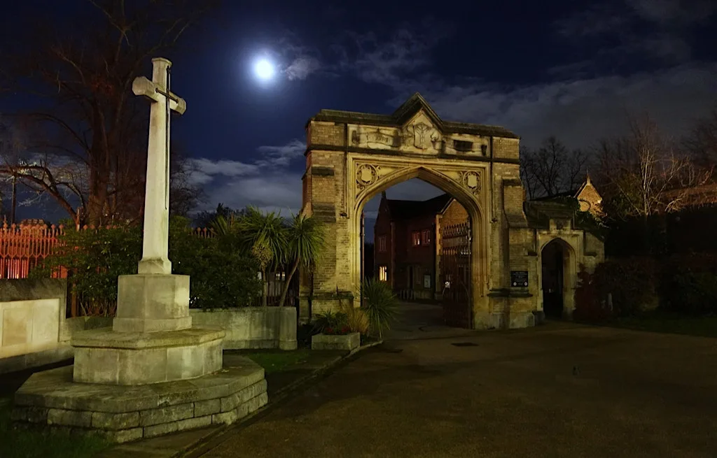 Lambeth Heritage Festival: Night Tour of West Norwood Cemetery