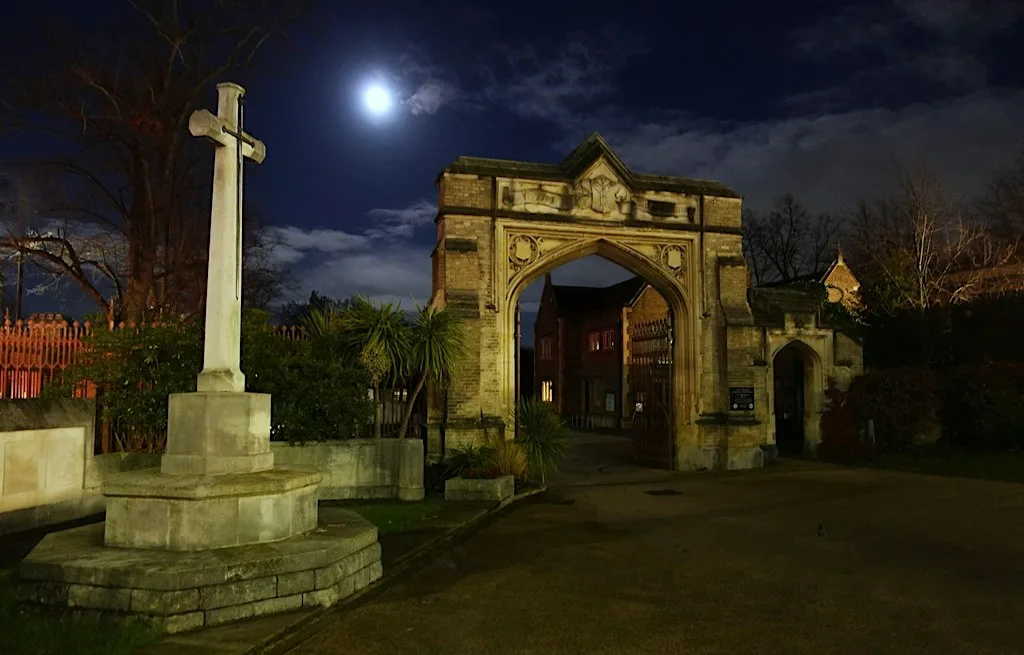 Lambeth Heritage Festival: Night Tour of West Norwood Cemetery
