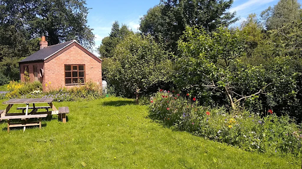 Tour around the Historic Edgbaston Guinea Allotment Gardens