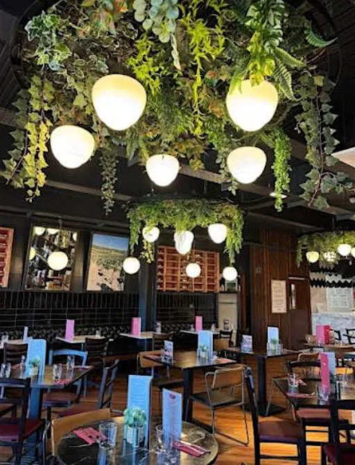 Speed Dating Durham ages 30-45 at Veeno Durham - Italian Restaurant & Wine Bar