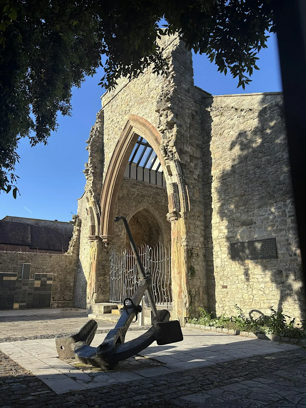 Southampton Old Town Tour at The Bargate