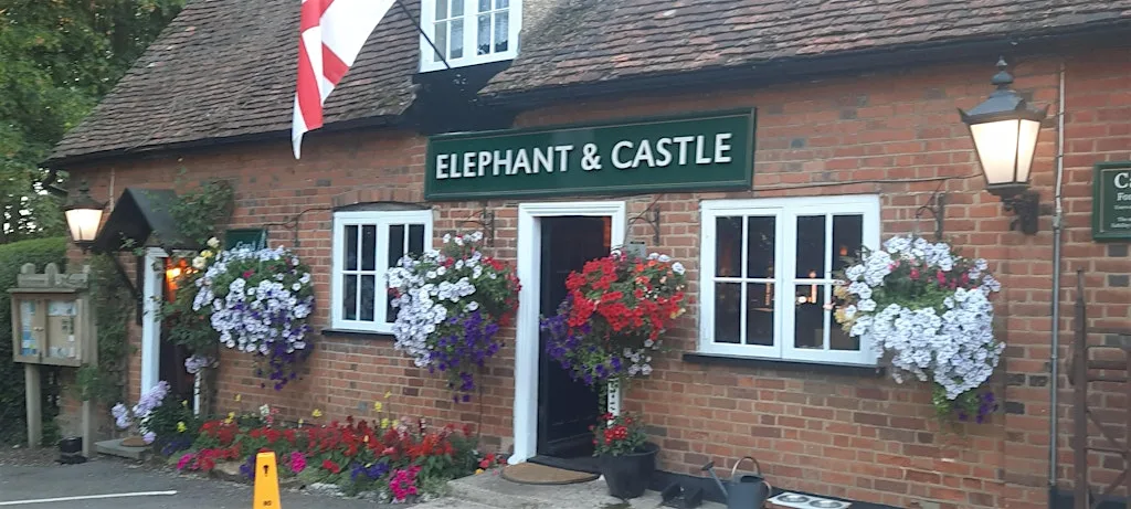Wheathampstead Businesses Networking lunch with speaker 9.9 26 at Elephant and Castle