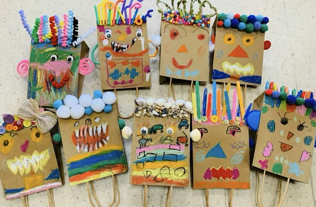 FREE Trick or Treat Bag Decorating