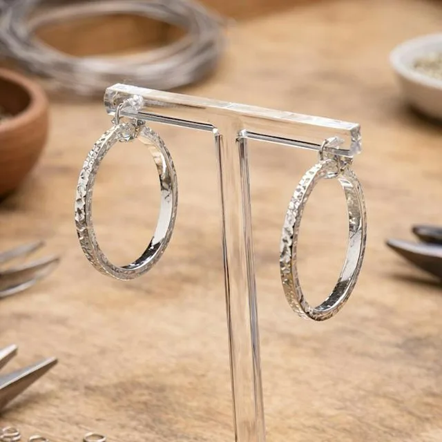 Silver hoop earrings workshop at SJS Smith Jewellery