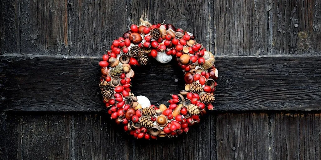 Foraged Christmas Wreath Making with Foraged themed Tea and Cakes Brighton at Urban Forage
