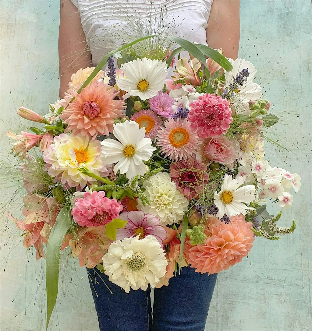 Seasonal Hand-tied Bouquet Workshop at Love Local CIC
