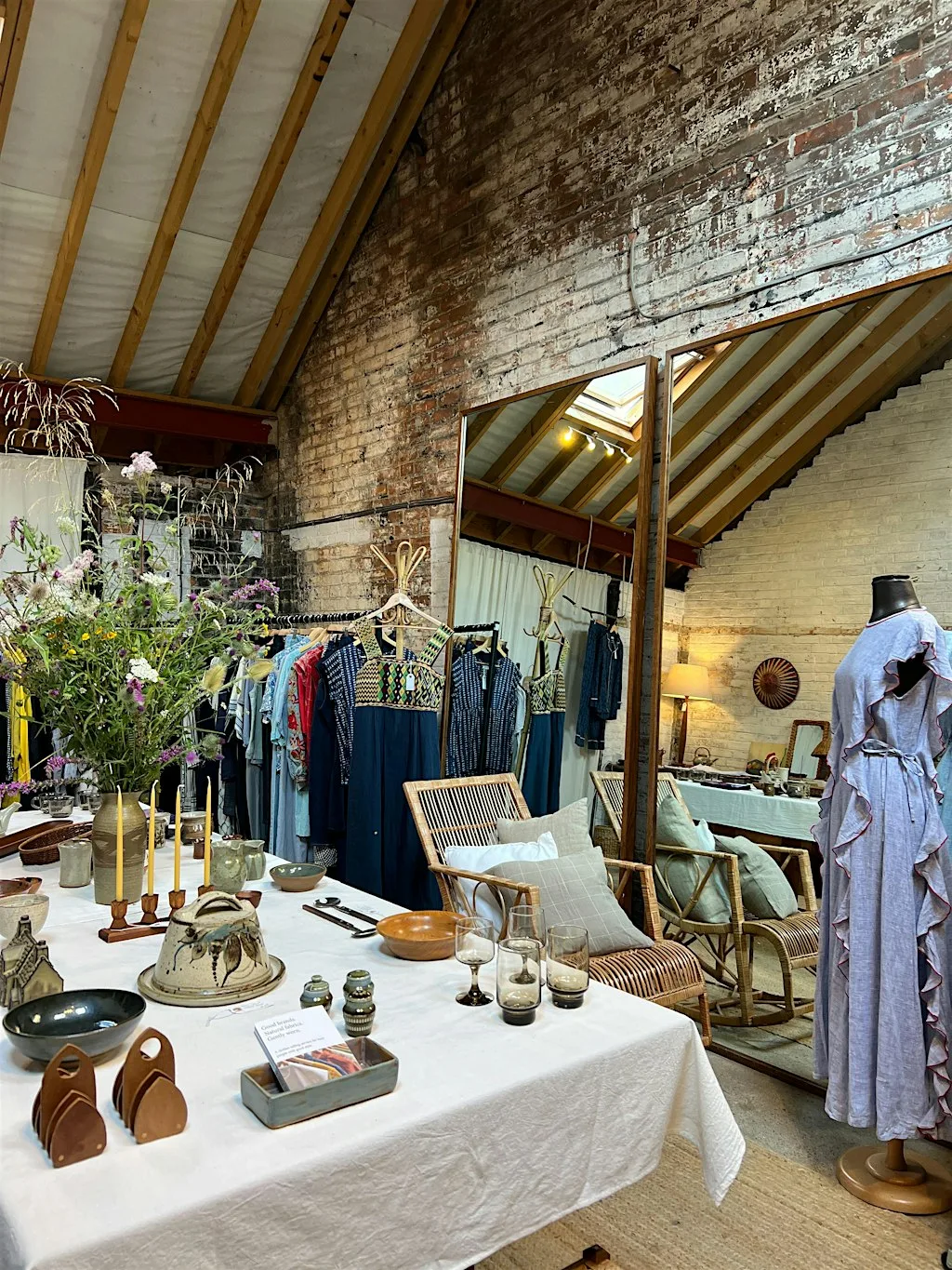 Secondhand Clothes & Vintage Homeware Pop-Up