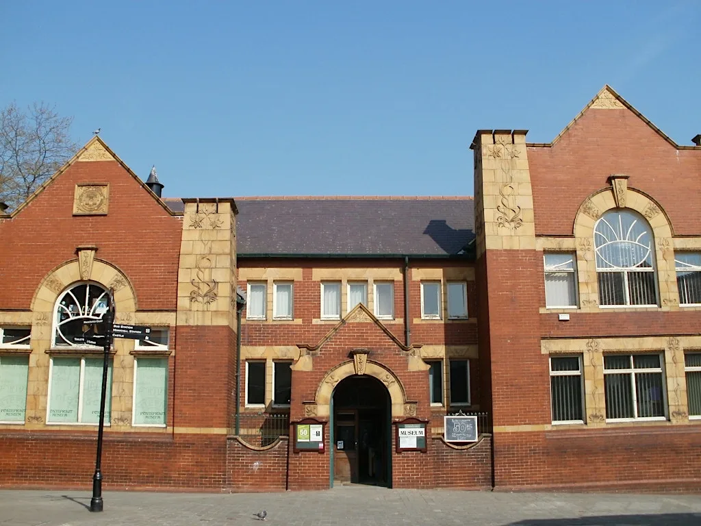 Picturing Pontefract; People, Places, Professions: walk at Pontefract Museum