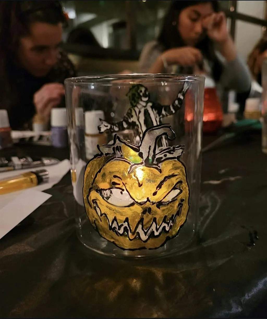 That's Pure Glass (Halloween special) at Little Picardy