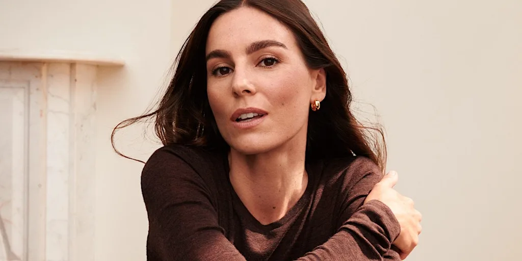 Laura Mercier: The Soft Sculpt Masterclass