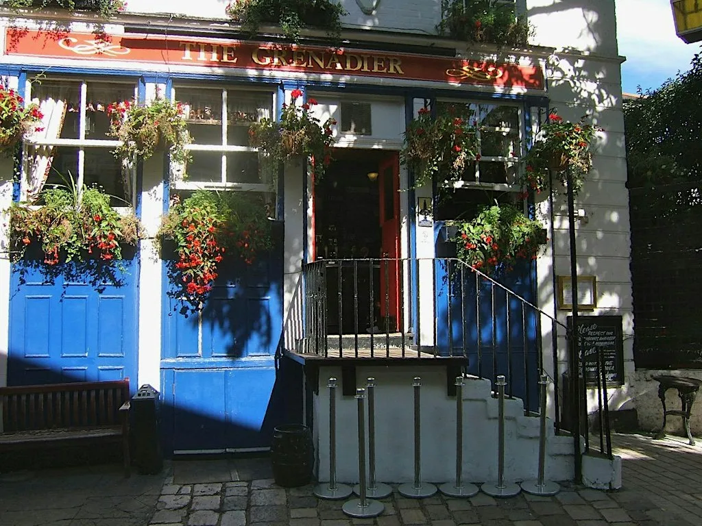 Walk: Upstairs, Downstairs, and Around to the Local at Sloane Square Station - Meet at the booking hall