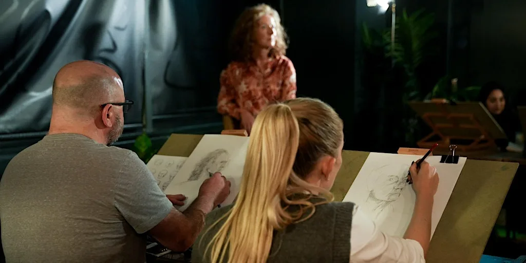 Drawing Faces : The Ultimate Portrait Course