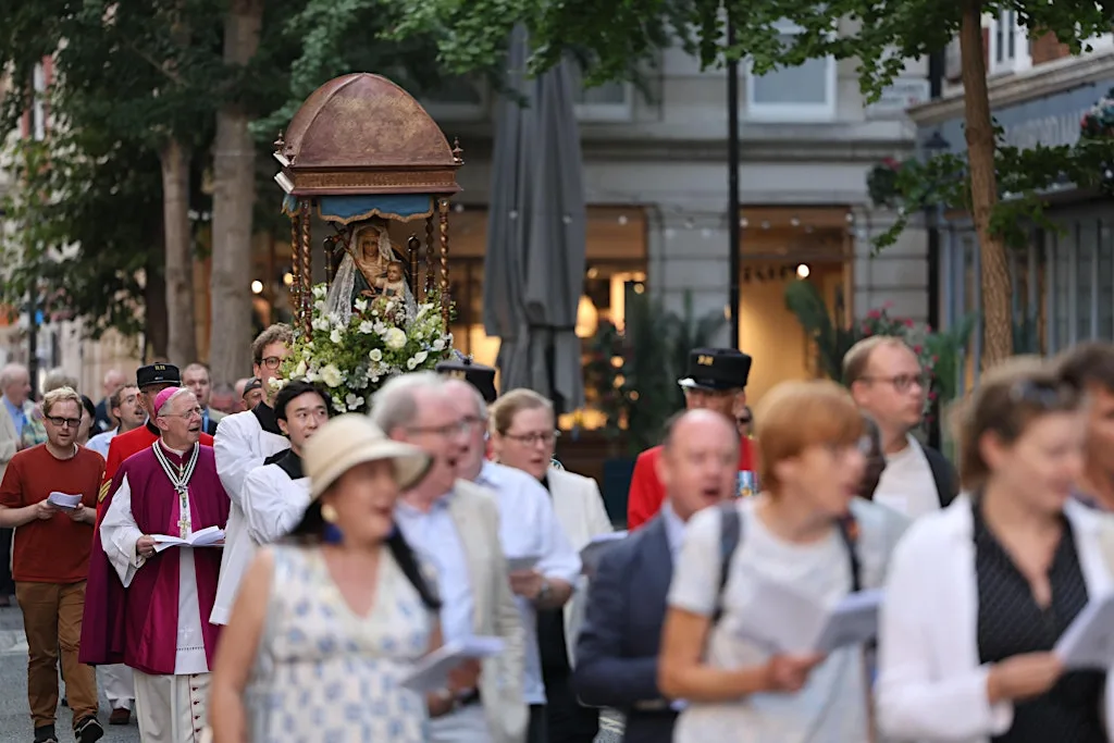 Evensong & Procession of Our Lady down Oxford Street at All Saints Church, Margaret Street
