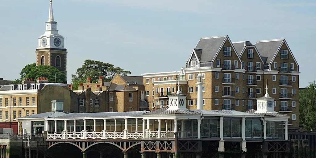 Walking Tour - Gravesend - Arrivals and Departures