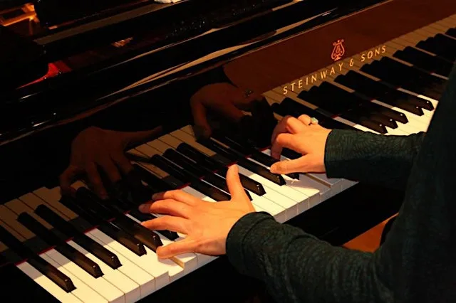 Anna Tilbrook & Chris Watson in concert