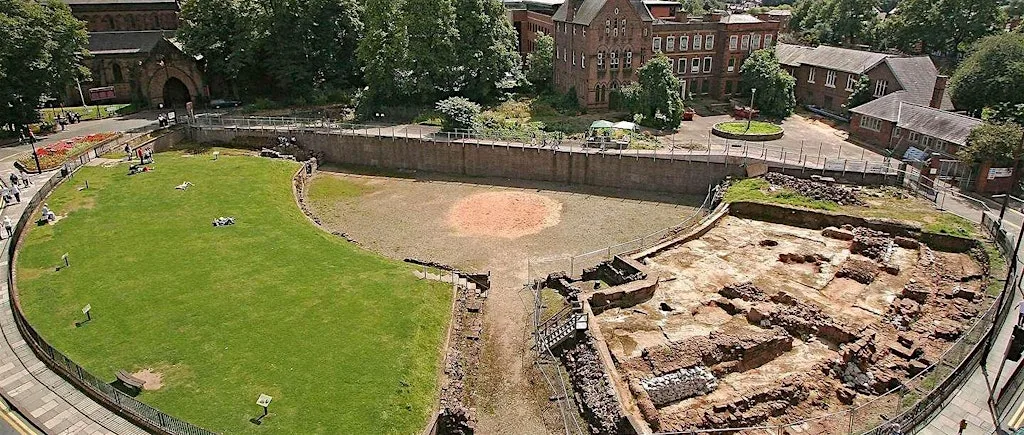 Chester amphitheatre - a guided tour at Chester Roman Amphitheatre
