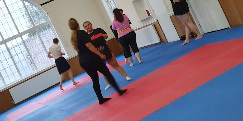 EARL SHILTON - Ladies Kickboxing 4-week Beginners Course! at Leicester Ju Jitsu