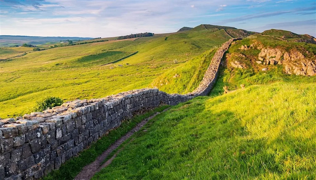 Road, Wall and Rail: The History of the Newcastle to Carlisle Crossing