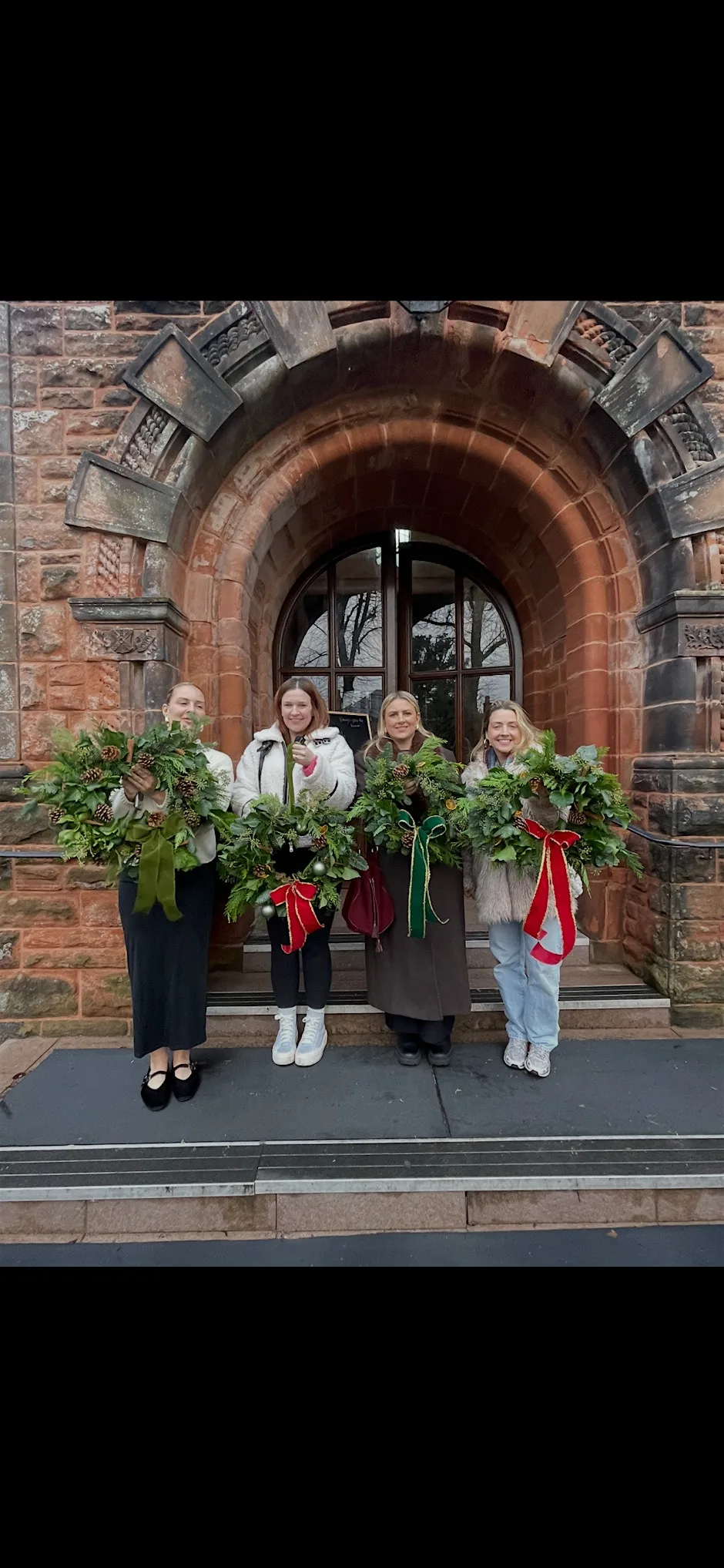 Christmas wreath making workshop at Pollokshields Burgh Hall