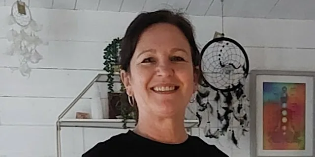 Relaxing Candlelit Sound Bath with Reiki
