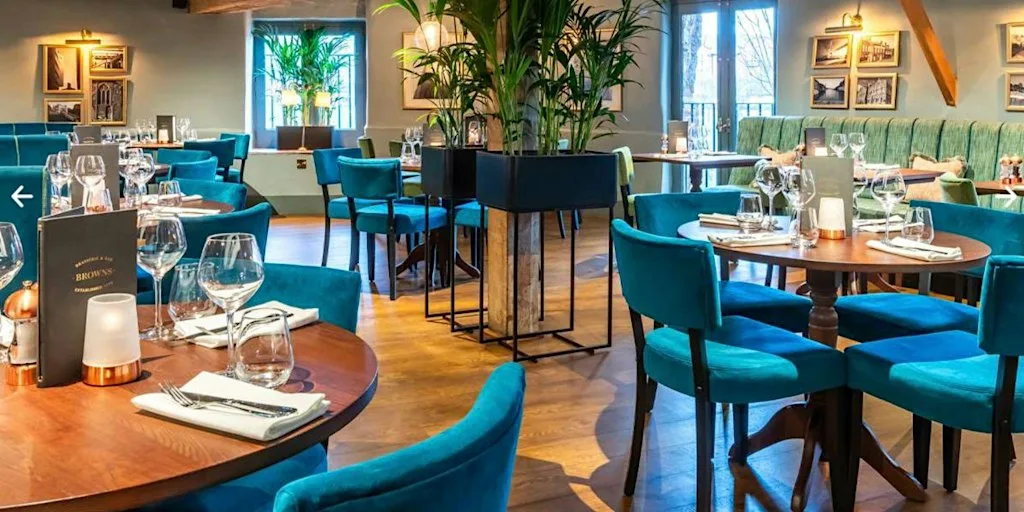 ZEST Singles Supper at Browns Brasserie