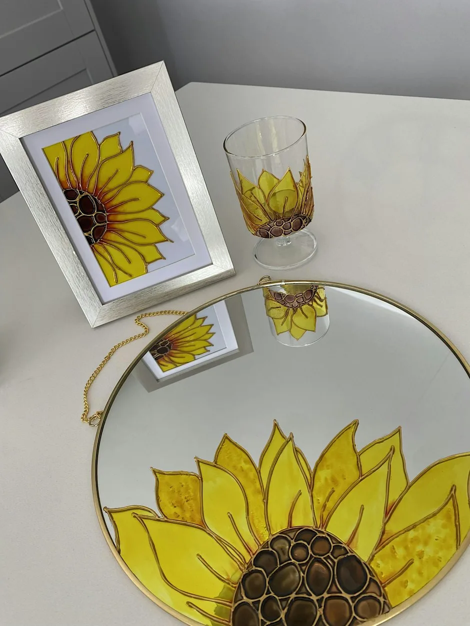Faux Stained Glass Sunflower at The Elements Glass Workshop
