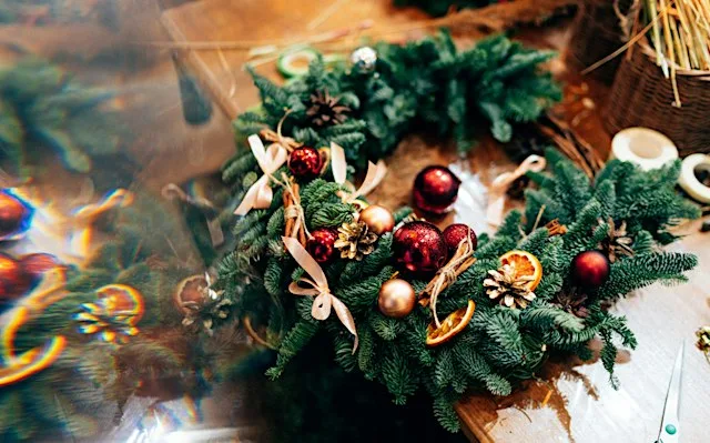 Festive Wreath Decorating Workshop