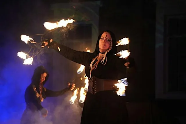 TRALEE-Cailleach Chiarraí Fire Spectacle at The Island of Geese