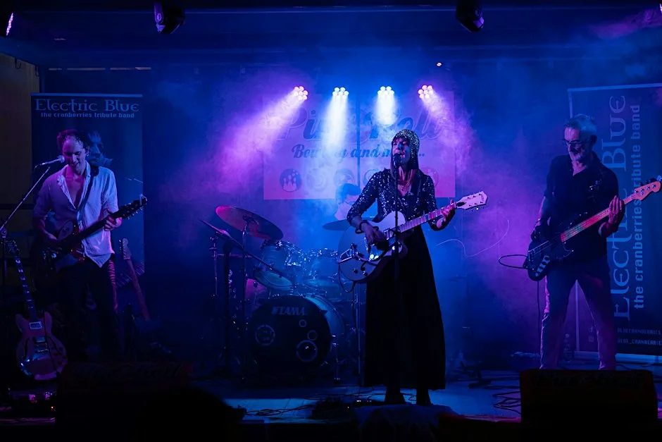 Electric Blue The Cranberries Tribute Band Live @ The Cobblestone Dublin at The Cobblestone