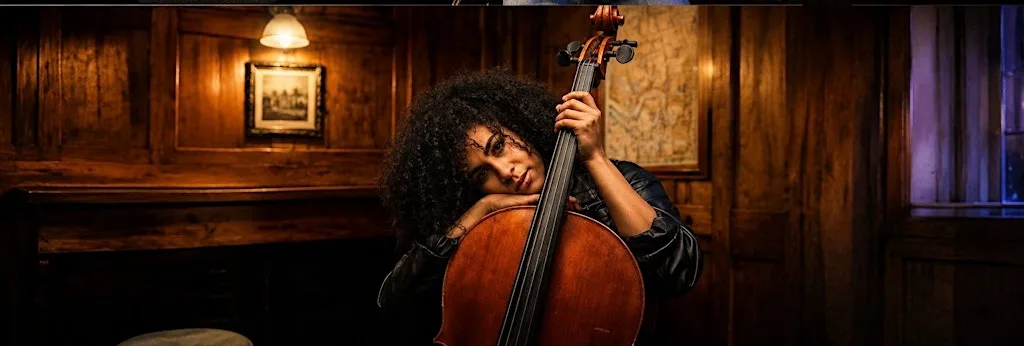 Sunday's Live Music: A chick with a Cello by the River Thames at Town of Ramsgate