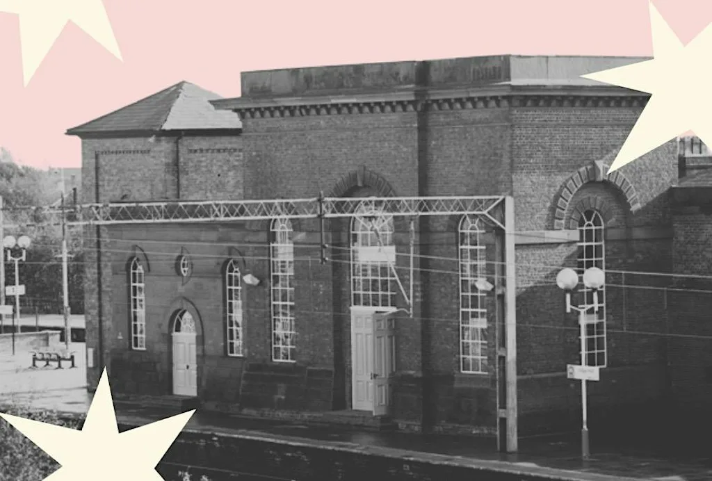 Free Artist Workshop: Show and Tell at Edge Hill Railway Station