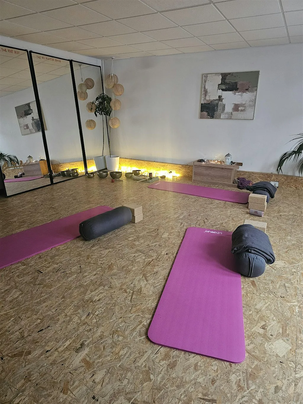 Pregnancy Yoga & Sound Bath at Craws nest collective
