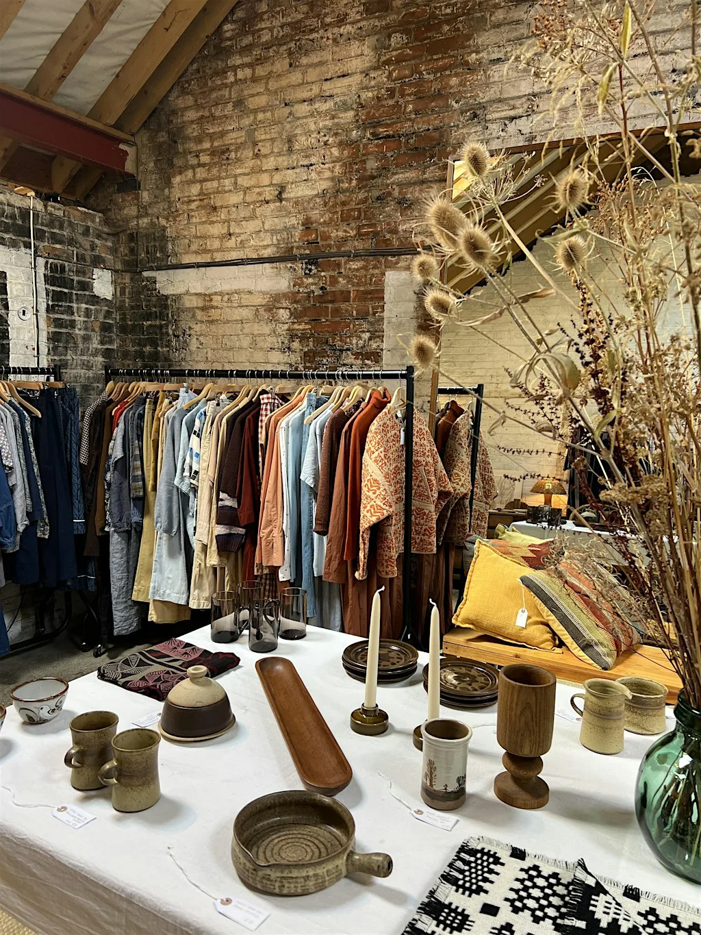 Secondhand Clothes & Vintage Homeware Pop-Up