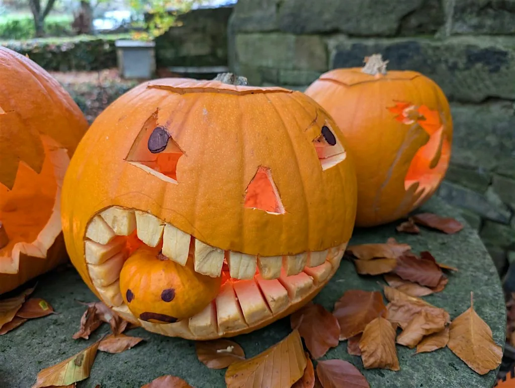 Hallowearly - Open Mic Stories in a Graveyard