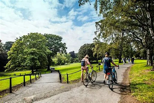A BIKE RIDE THROUGH PHOENIX PARK AGES 30-45