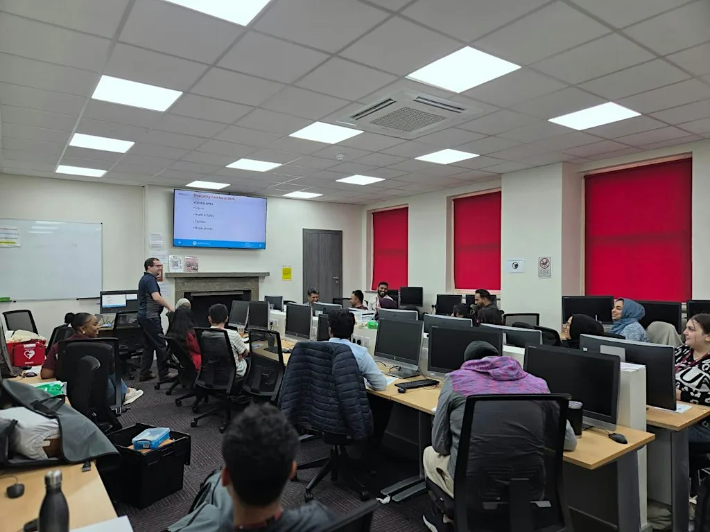L3 Award in Education & Training (L3AET) Distance Learning Course at Empower Training