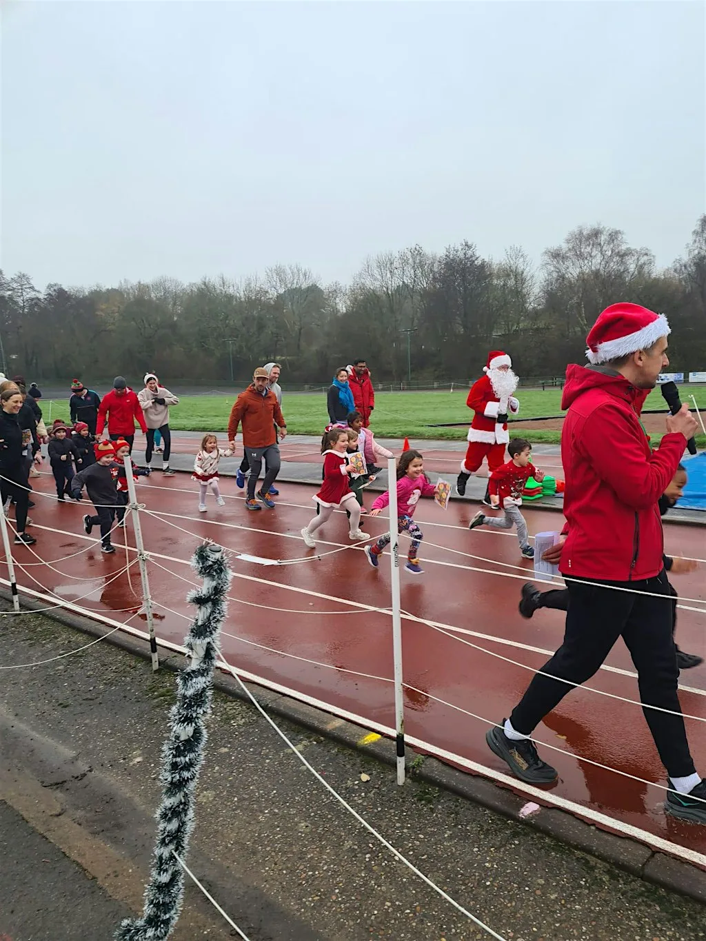 Mini Athletics Fun Run with Santa