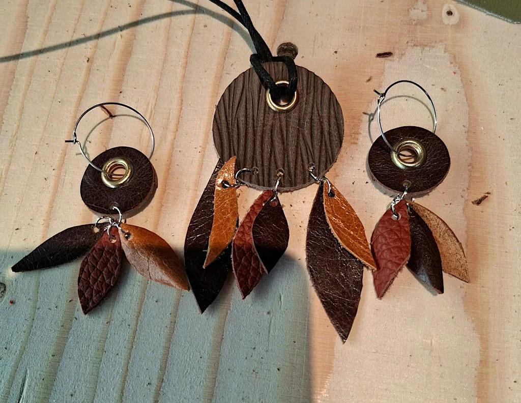 Jewellery-making from fabric and leather at Studio 39, ACAVA SPODE WORK studios