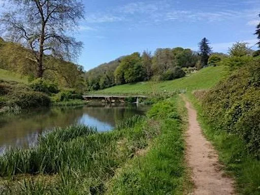 Cymraeg yn y Gwyllt (Welsh in the Wild) - Dinas Powys walk at Dinas Powys Cenotaph