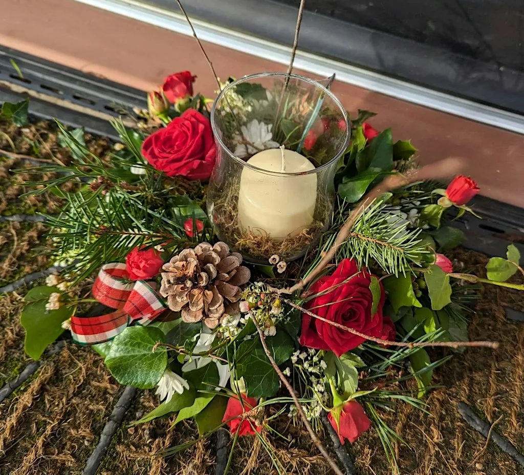 Christmas Table Centre Workshop at Buds 2 Blooms! at 49 Three Mile Ln