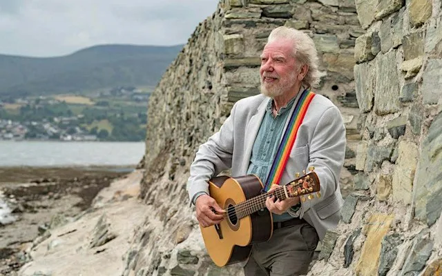 Tommy Sands - Every County on The Island Tour at The Seantí